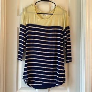 24/7 Maurice’s 3/4 Sleeve Tee - Medium